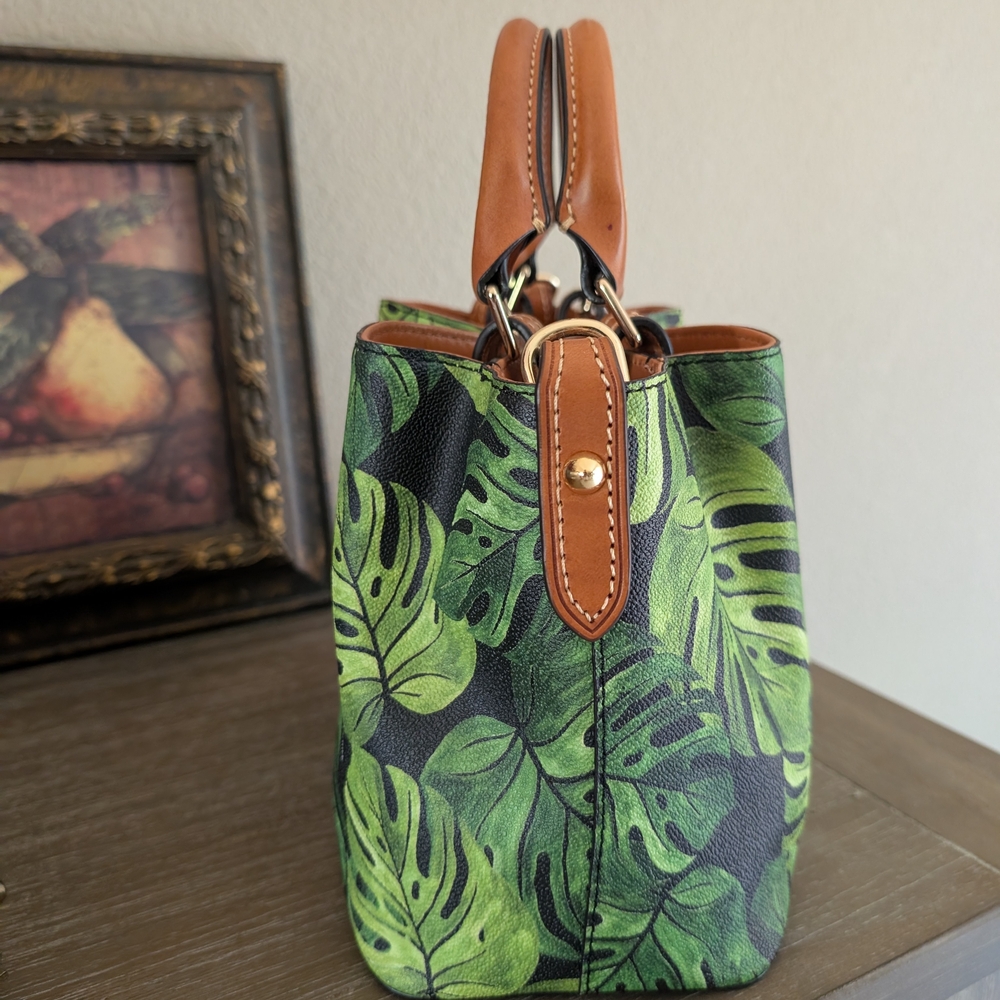 Dooney & Bourke Montego Mini Barlow - Picture 4 of 16